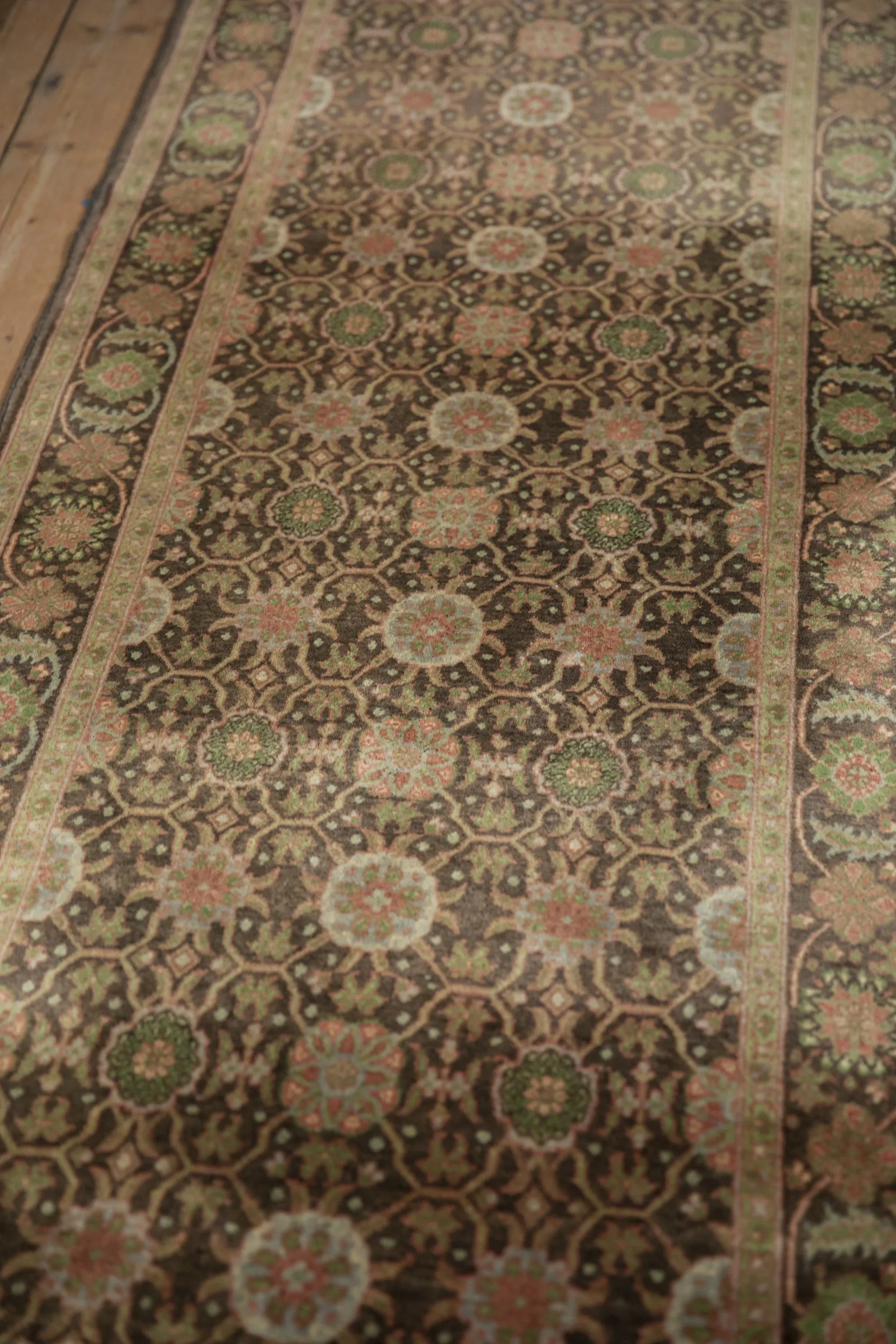 2.5x10 Vintage Sivas Rug Runner
