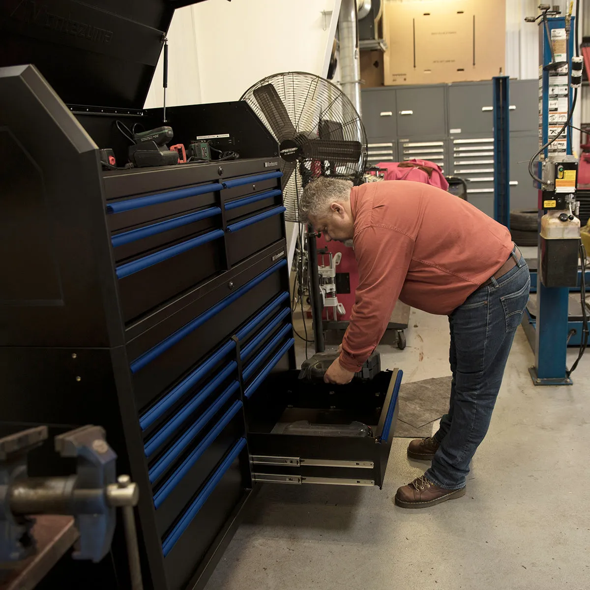 56 x 24 in. 11-Drawer Tool Cabinet