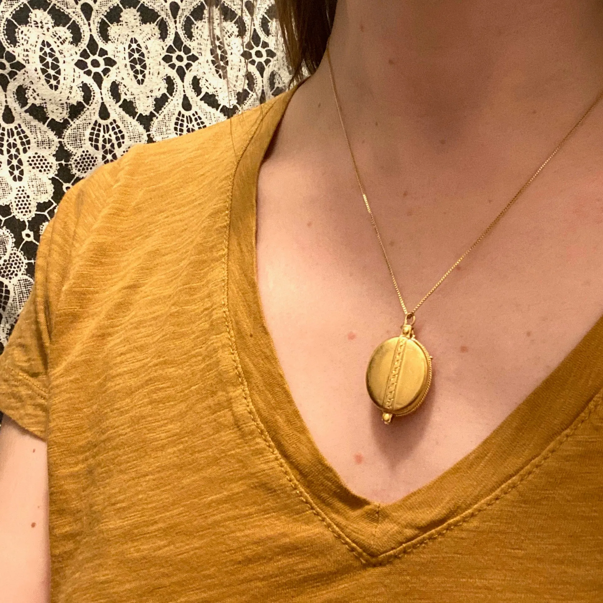 Antique 18k Gold Sliding Locket