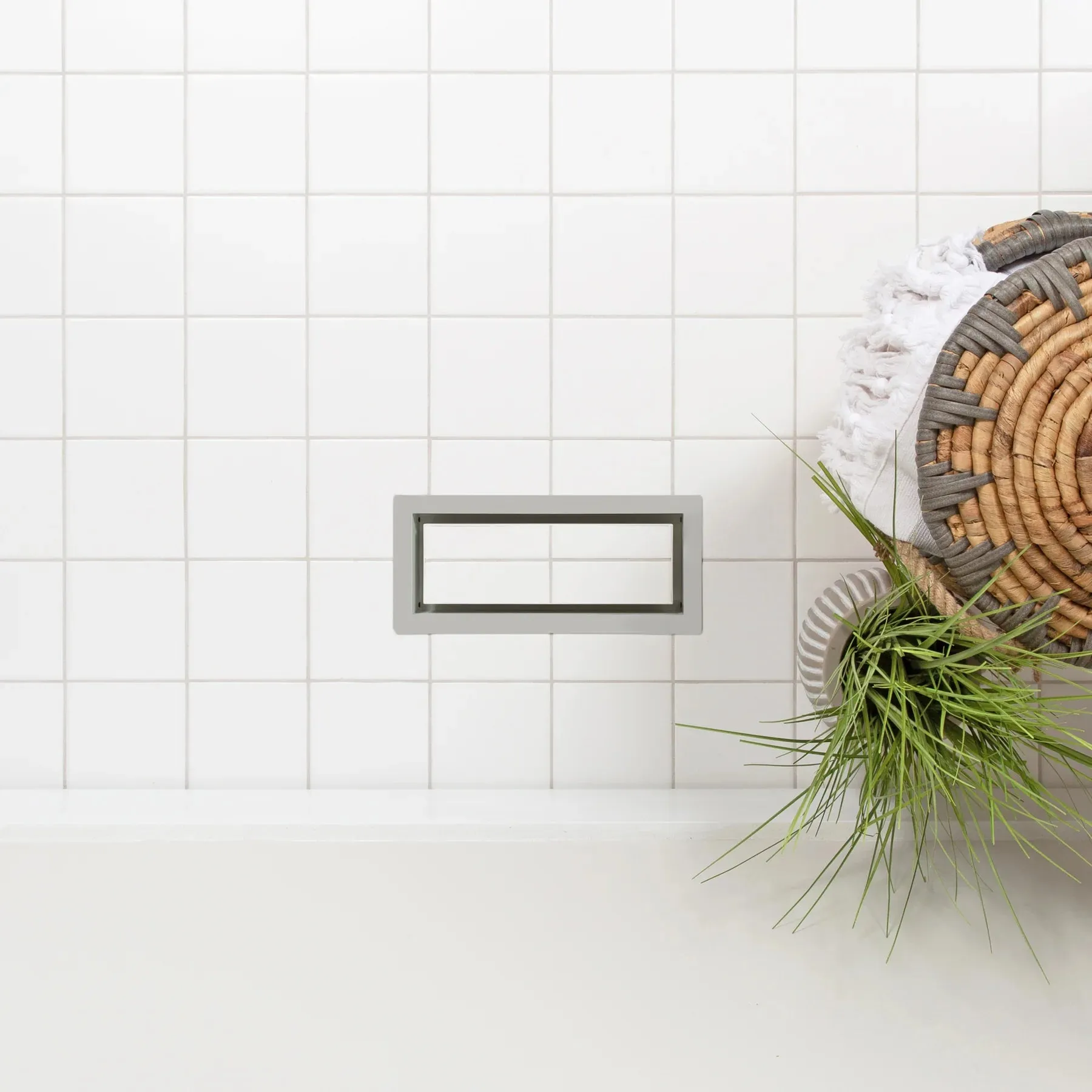 Aria Lite Framed Floor Vent