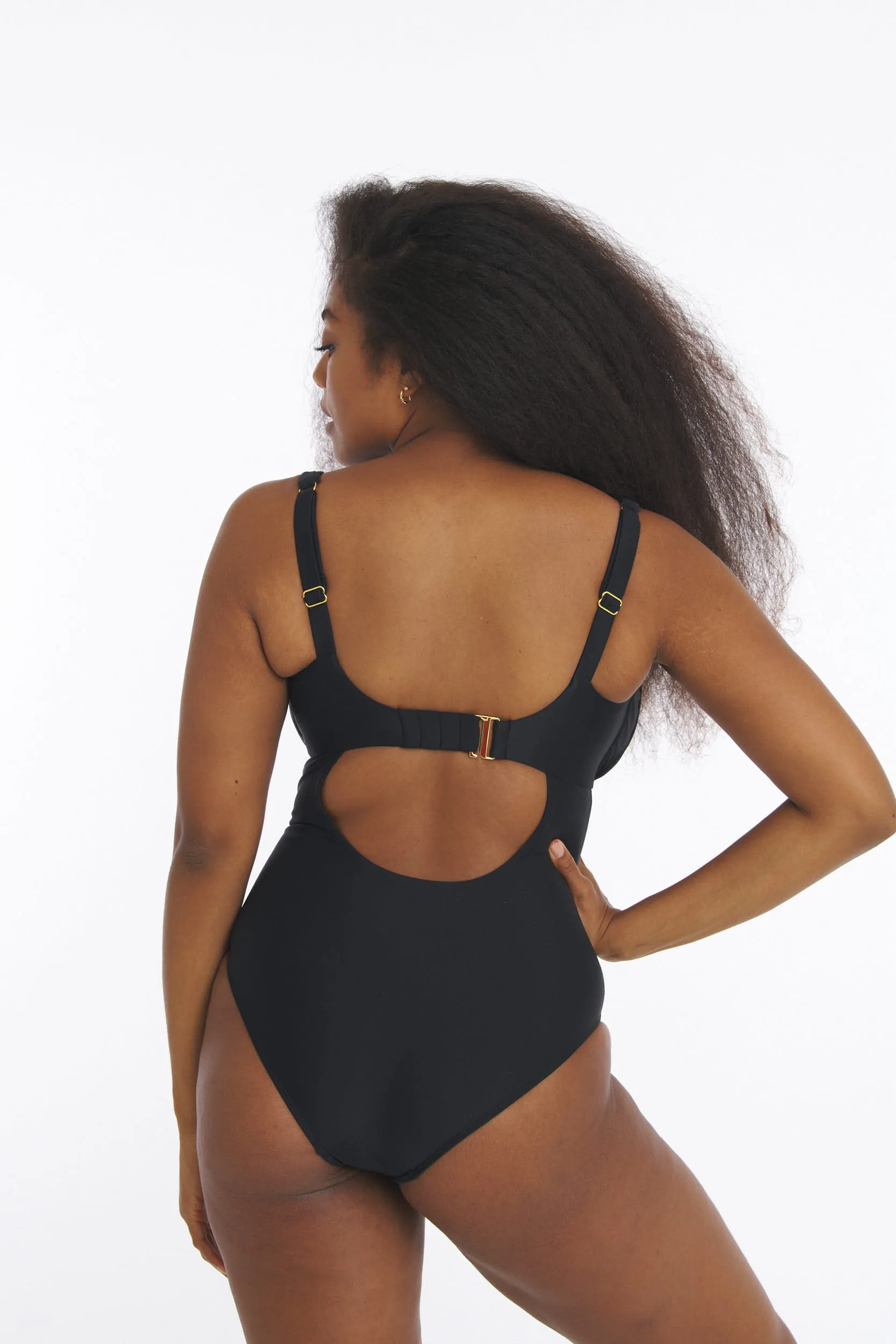 ATHENA ONE PIECE