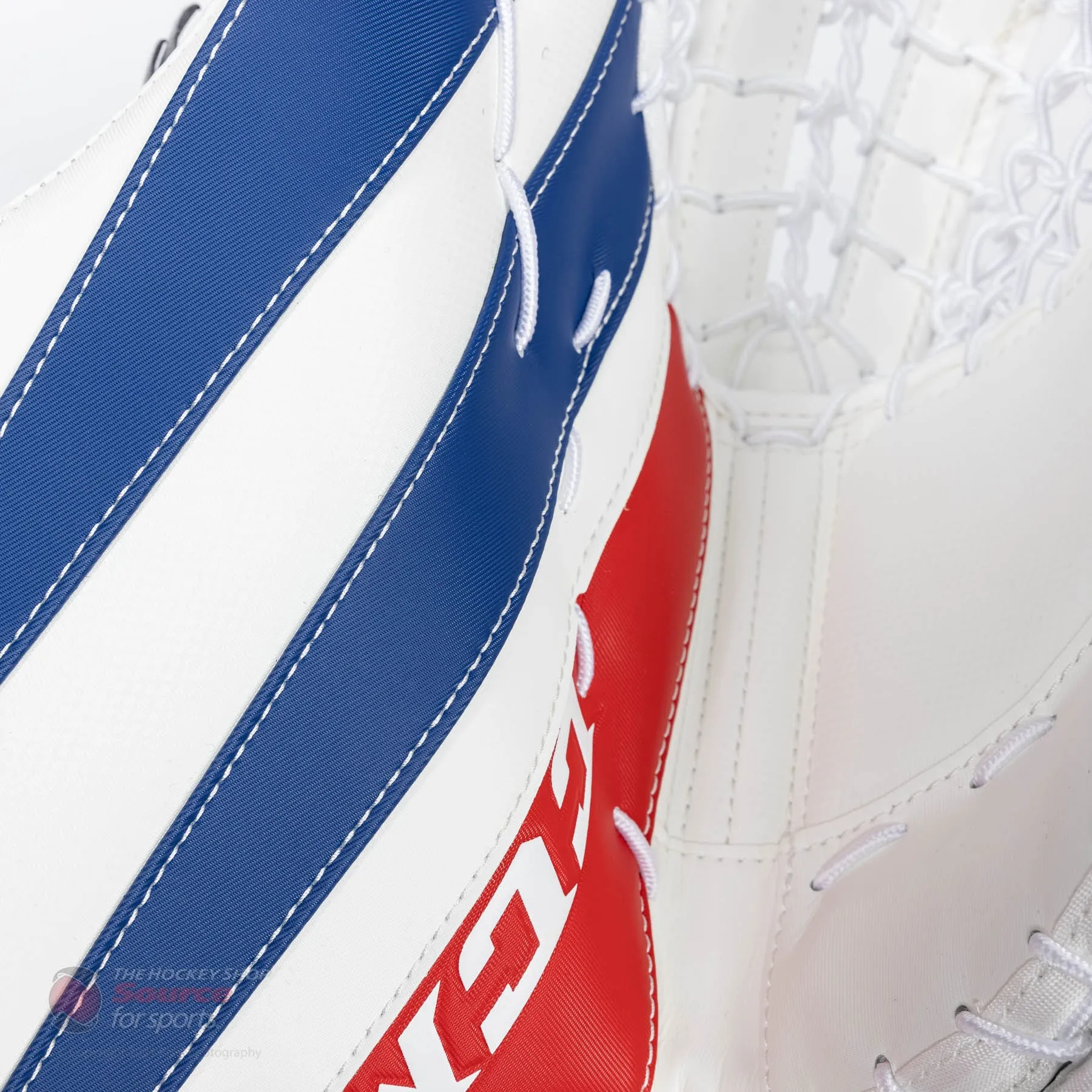 CCM Extreme Flex E5.5 Senior Goalie Catcher