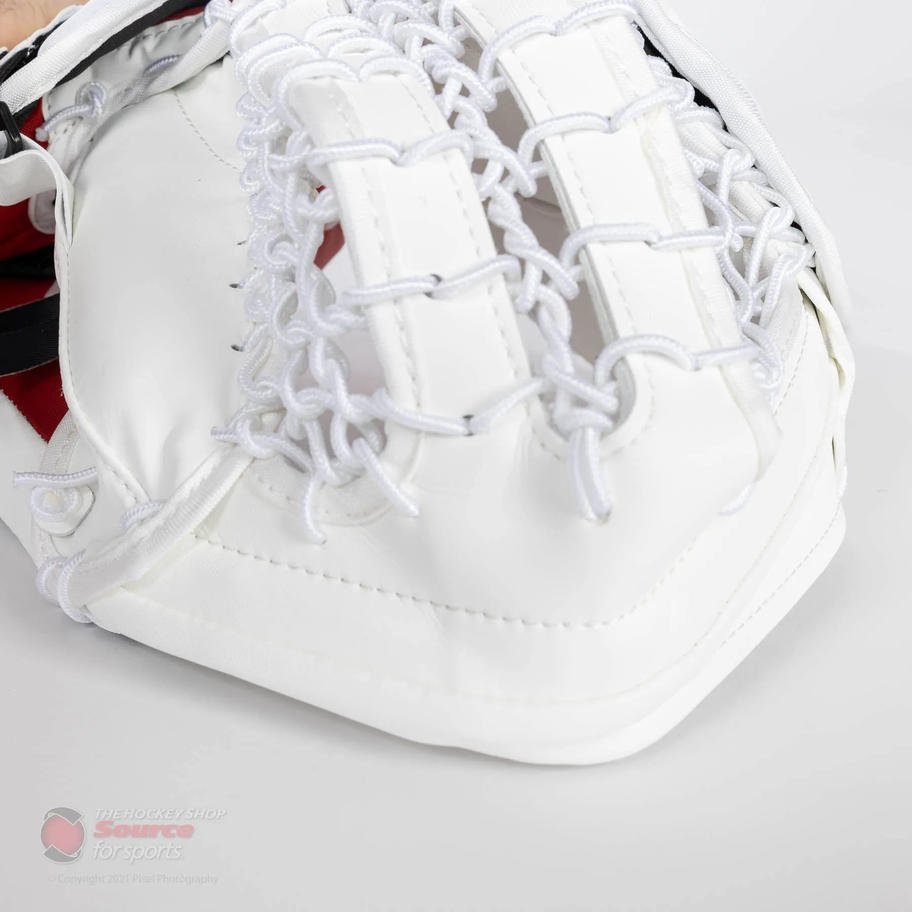 CCM Extreme Flex E5.5 Senior Goalie Catcher