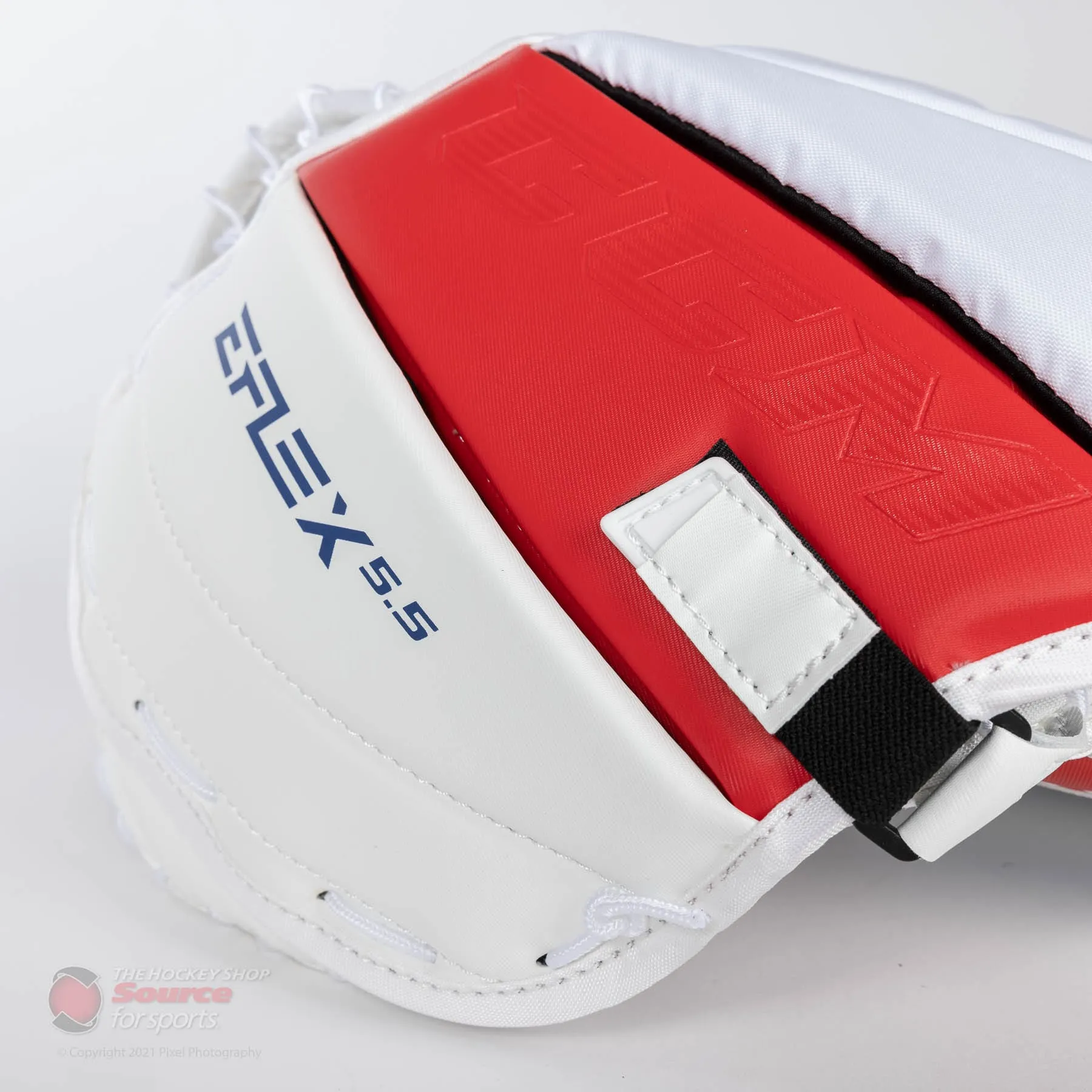 CCM Extreme Flex E5.5 Senior Goalie Catcher