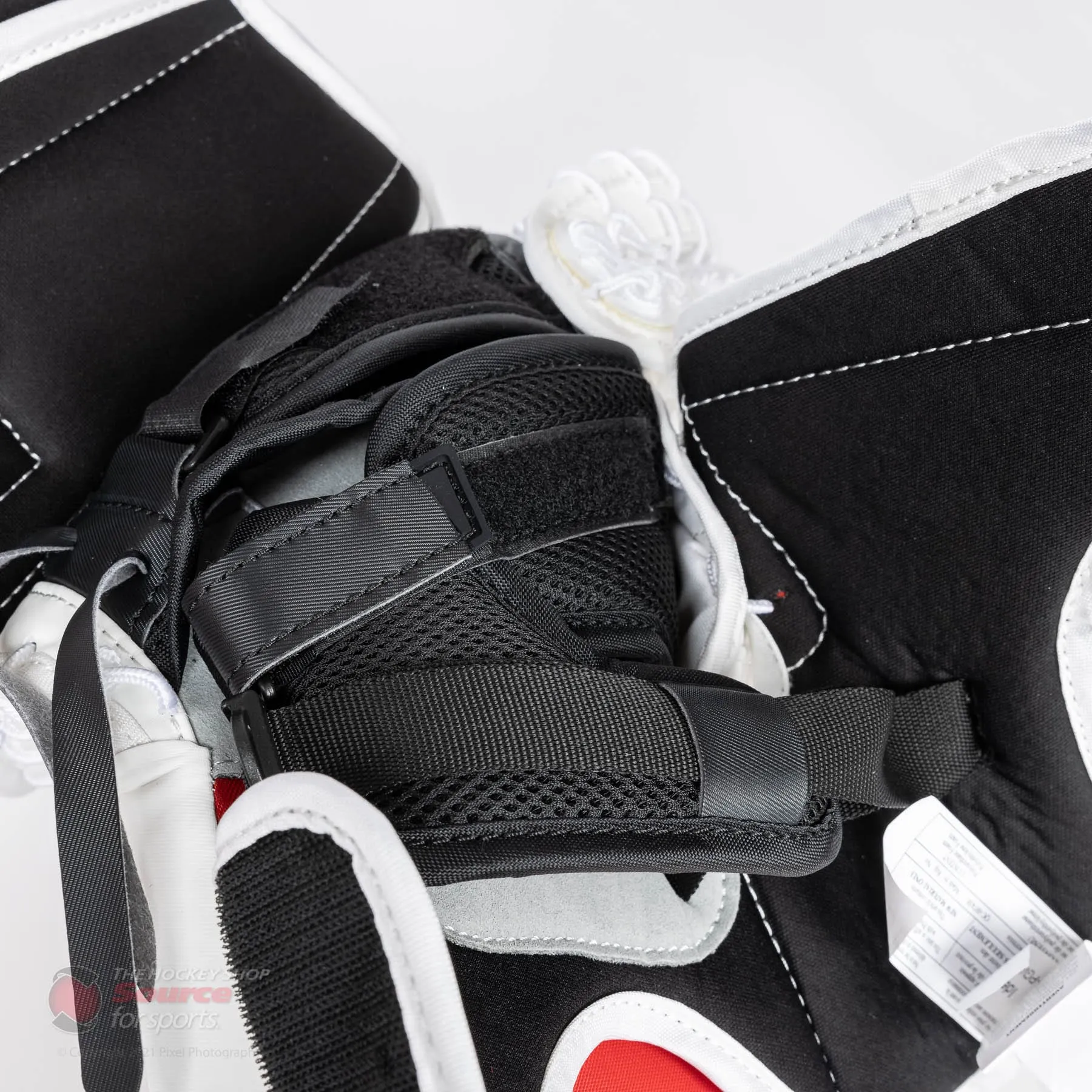 CCM Extreme Flex E5.5 Senior Goalie Catcher