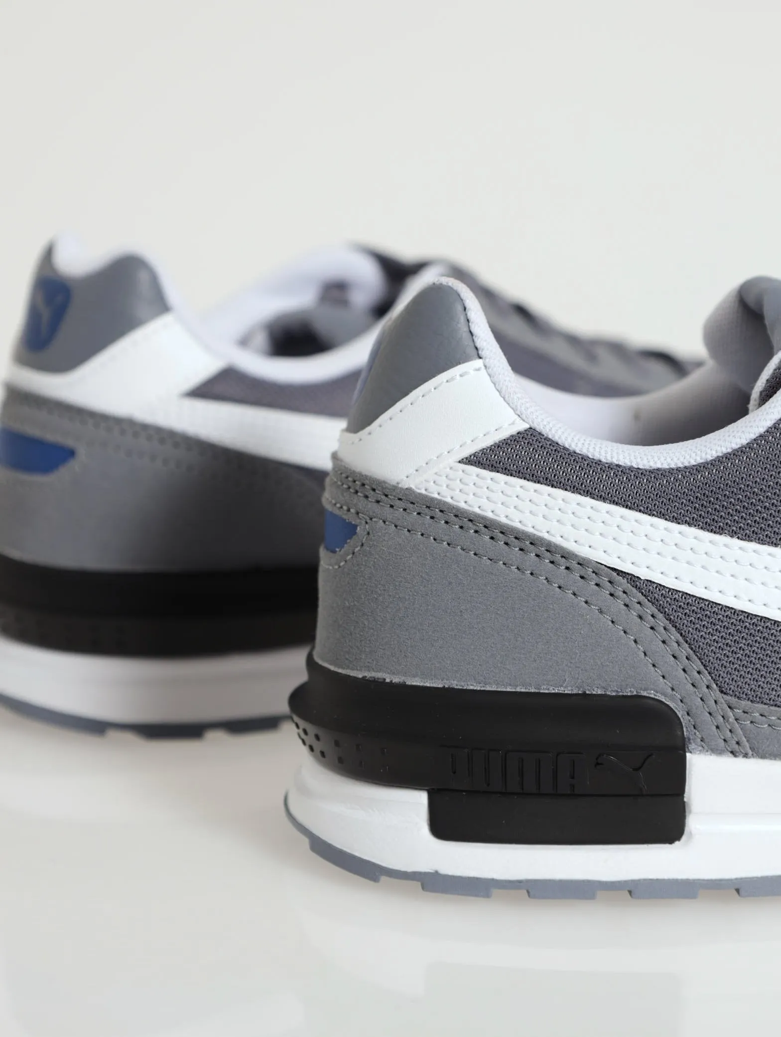 Graviton Sneaker - Light Grey