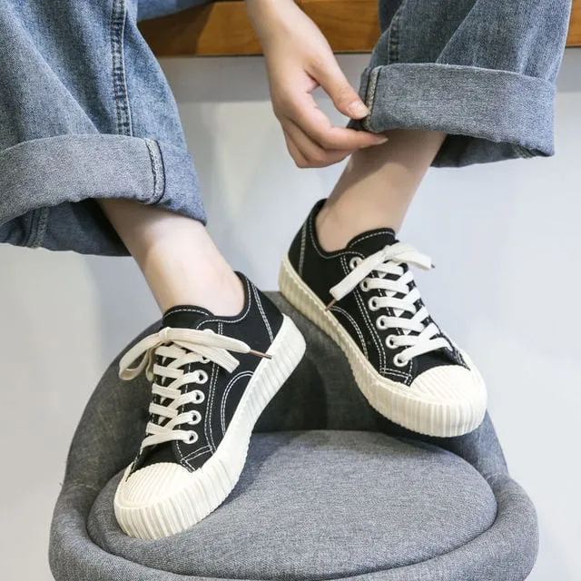 Low Top Breathable Casual Shoes