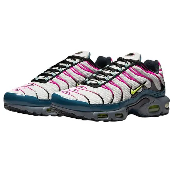 NIKE AIR MAX PLUS (TN) 'LIGHT BONE/YELLOW PULSE size 13