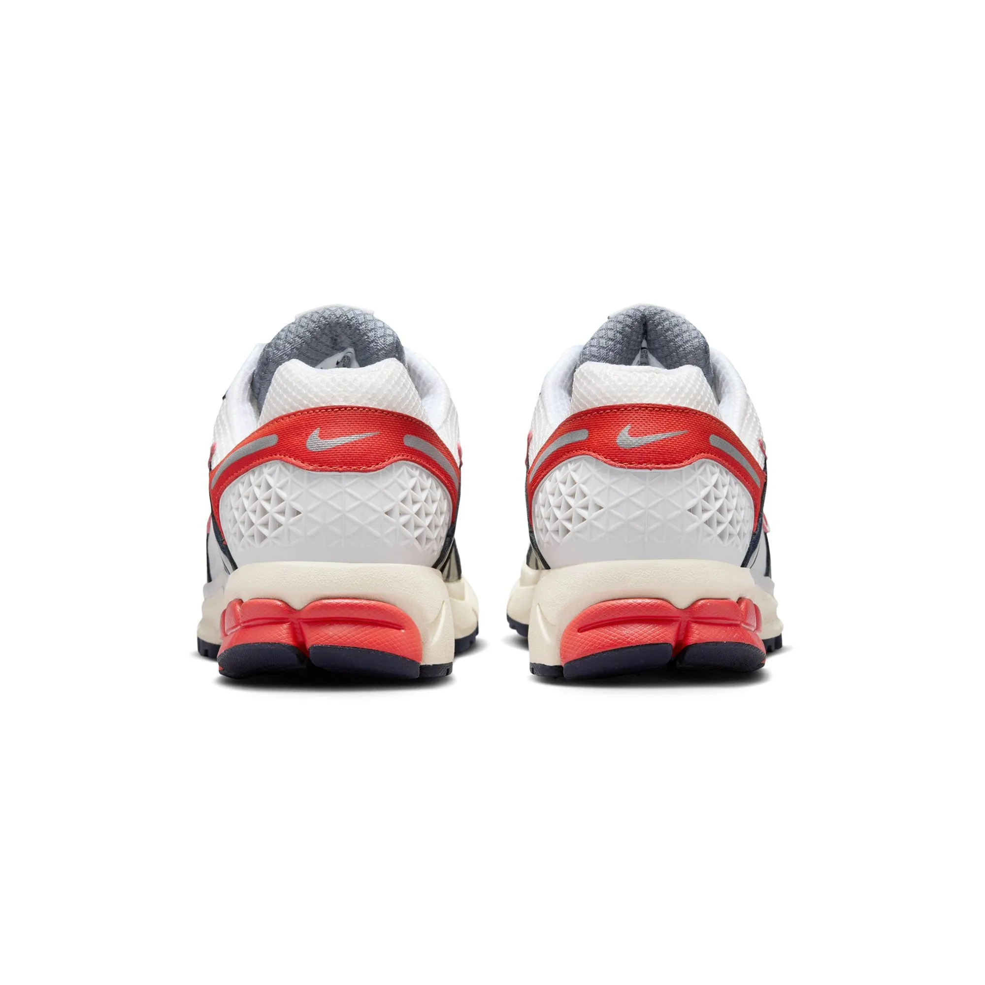 Nike Mens Zoom Vomero 5 Shoes