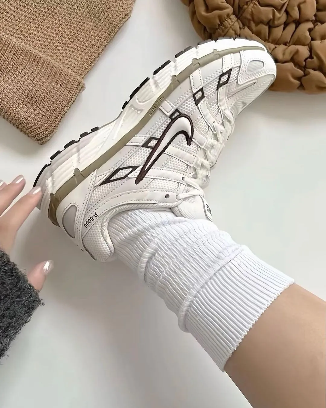 Nike P-6000 Earth Light Bone