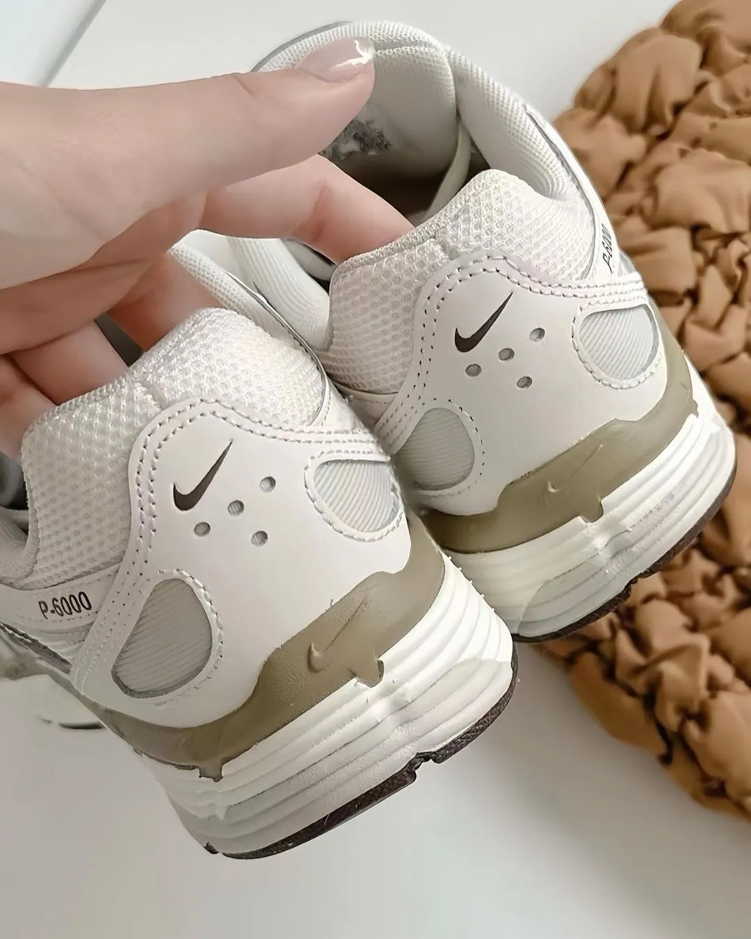 Nike P-6000 Earth Light Bone