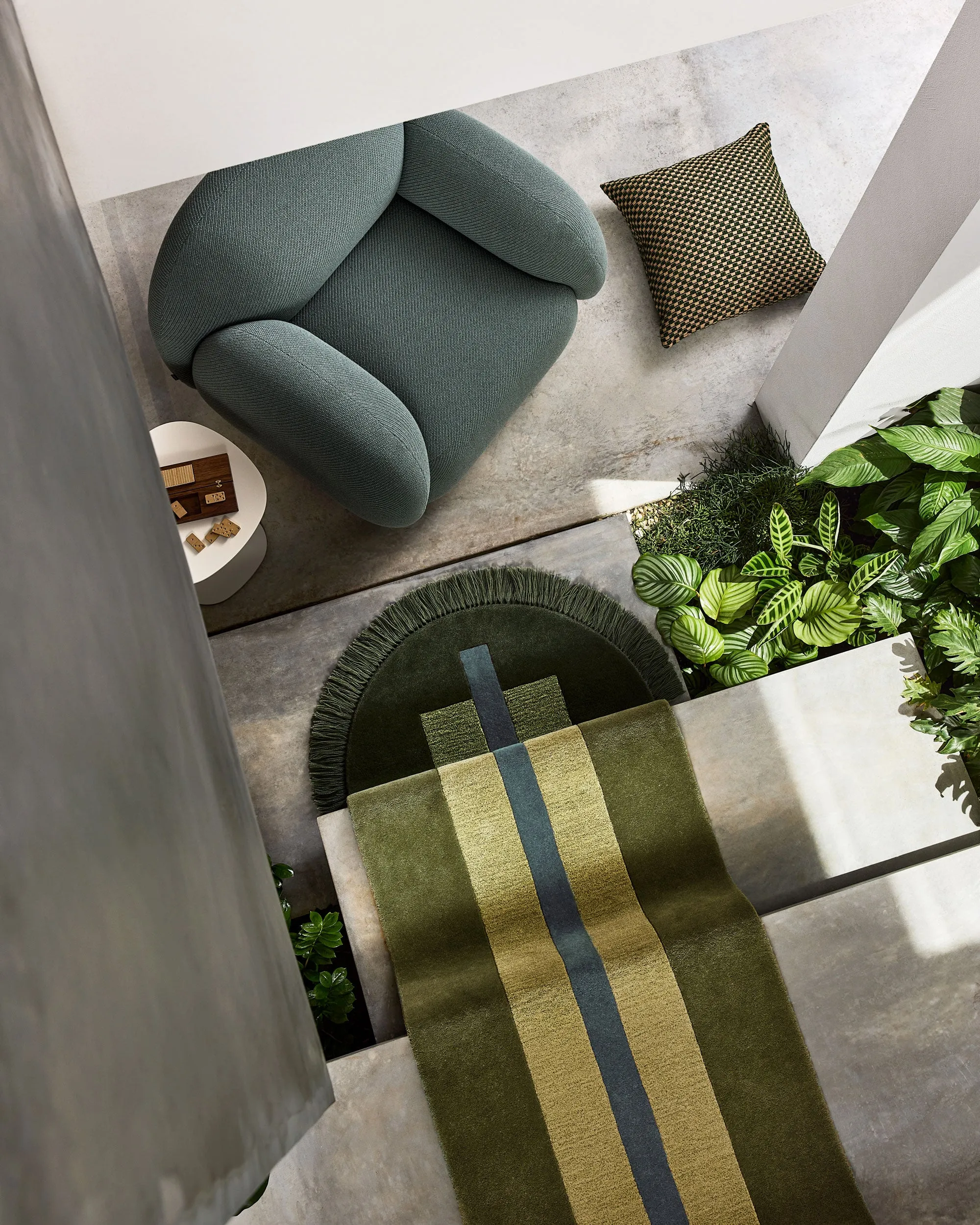 Overlay Rug - Large Runner Green