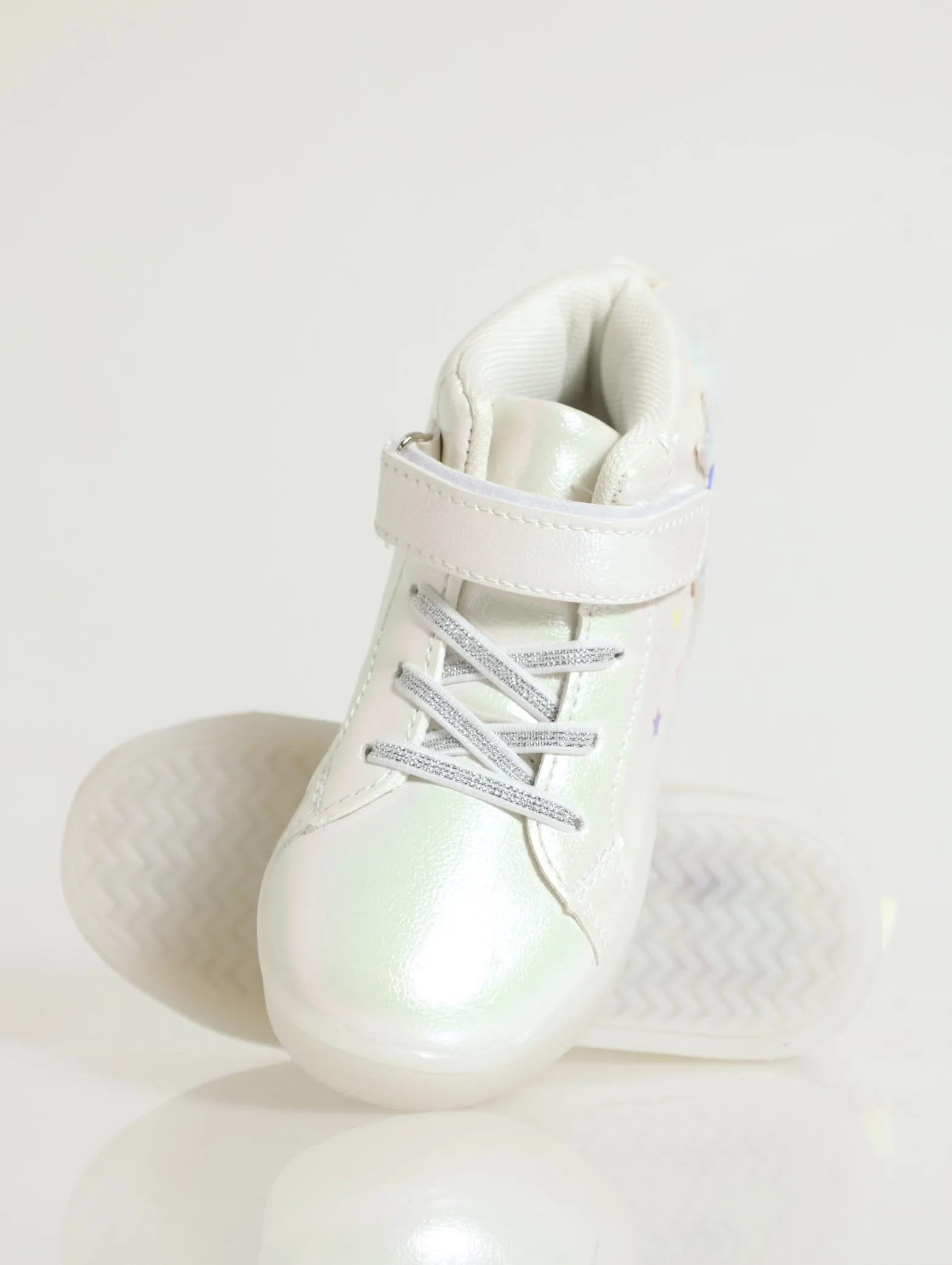 Pre-Girls Unicorn Light Up Hi-Top Sneaker - White
