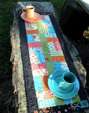 Stacking Logs Table Runner Sewing Pattern by Wendy Ulmer