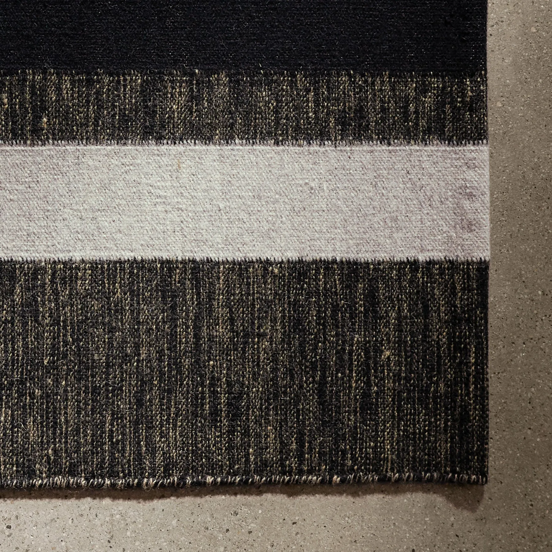 Striped Entry Mat - Pearl Grey/Black